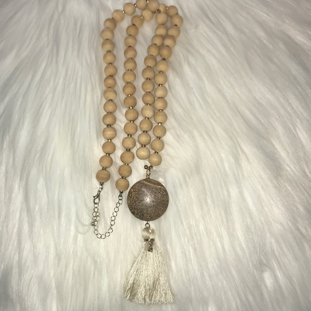 Long necklace with tassel